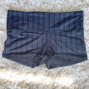 Lululemon Shorts - size 6